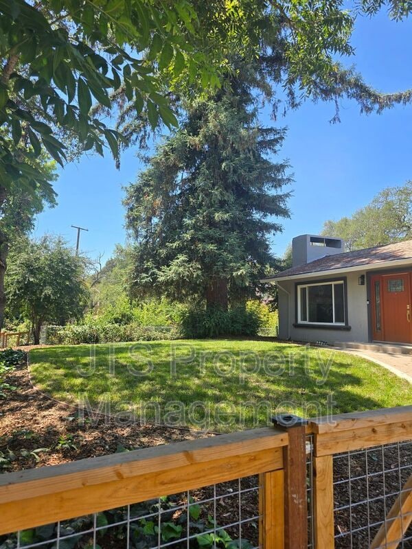 9421 Fair Oaks Blvd