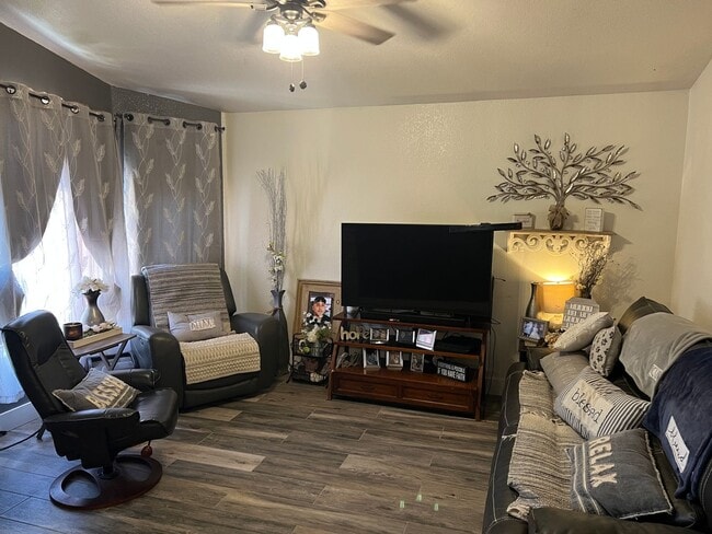 359 Independence St in San Luis, AZ - Building Photo - Building Photo