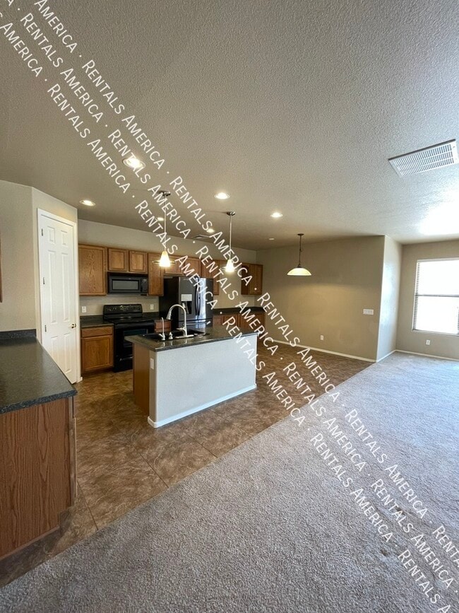 2243 W Mila Way in Queen Creek, AZ - Foto de edificio - Building Photo