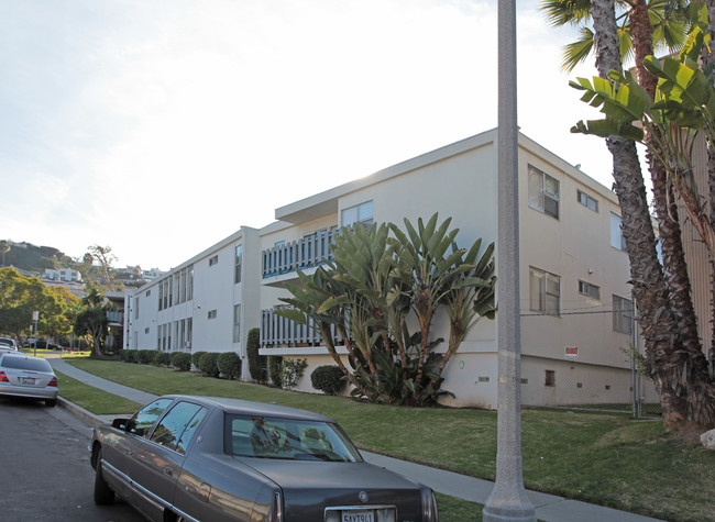 Fountain Manor Estates, Incorporated in Los Angeles, CA - Building Photo - Building Photo