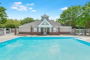 Acclaim at Lake Largo in Largo, MD - Building Photo