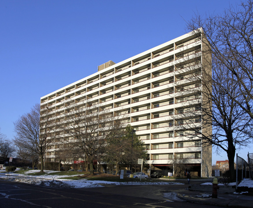 Lexington Village in Detroit, MI - Building Photo