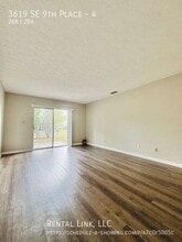 3619 SE 9th Pl, Unit 4 in Cape Coral, FL - Building Photo - Building Photo