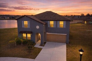 5355 Night Tide Ln in Wimauma, FL - Building Photo