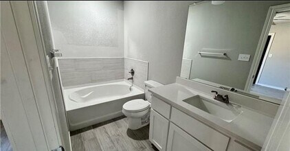 2108 Saulsbury Dr in Temple, TX - Building Photo - Building Photo