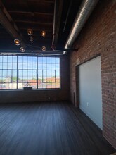 570 S Front St in Columbus, OH - Building Photo - Building Photo