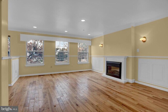 3902 Cotton Tree Ln in Burtonsville, MD - Building Photo - Building Photo