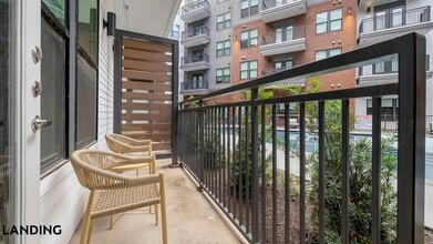 3706 Goodwin Ave, Unit 172 in Austin, TX - Building Photo - Building Photo