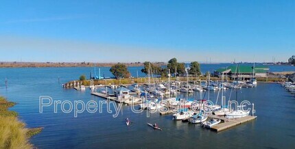 122 W 5th St in Antioch, CA - Building Photo - Building Photo