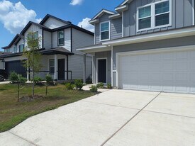 Room in House on Arnold Lp in Kyle, TX - Building Photo