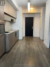2009-2008 EGLINTON Ave in Toronto, ON - Building Photo - Building Photo
