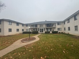 3830 S 84th St in Milwaukee, WI - Building Photo