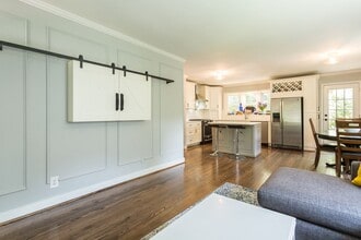 814 Chamberlain St in Raleigh, NC - Building Photo - Building Photo