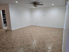 4125 Pine Branch Cir in Greenacres, FL - Building Photo - Building Photo