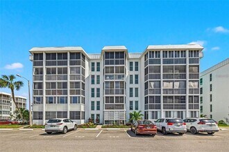 4908 38th Way S in St. Petersburg, FL - Foto de edificio - Building Photo