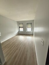 441 Howe Ave in Shelton, CT - Building Photo - Building Photo