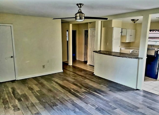 property at 3304 Bissonet Dr