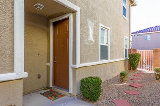 6255 Arby Ave in Las Vegas, NV - Building Photo - Building Photo