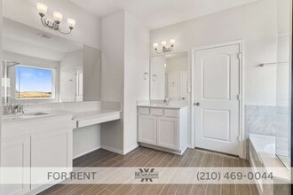 4015 Wild Bloom Rd in Seguin, TX - Building Photo - Building Photo