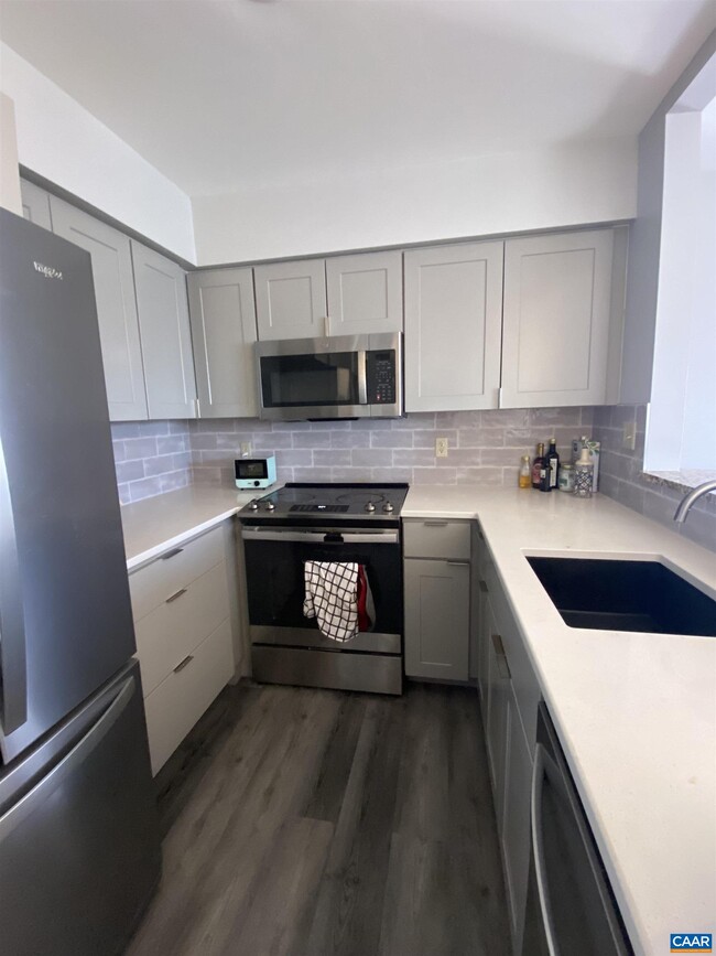 602 Cabell Ave in Charlottesville, VA - Building Photo - Building Photo