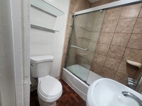 2702 Washington Ave photo'