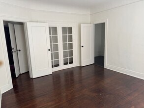 245 S Berendo St in Los Angeles, CA - Building Photo - Building Photo