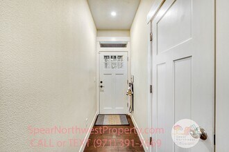 3954 N Willis Blvd in Portland, OR - Building Photo - Building Photo