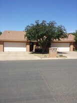 8304 Albany Ave in Lubbock, TX - Building Photo