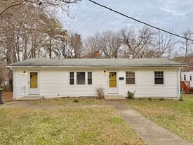 408 W Atlantic St in South Hill, VA - Building Photo
