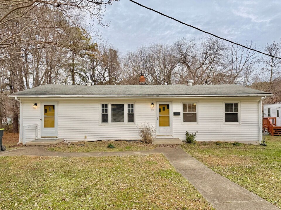 408 W Atlantic St in South Hill, VA - Building Photo