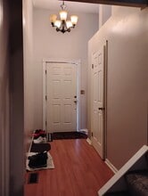 5106 Empire Dr in Bridgeville, PA - Building Photo - Building Photo