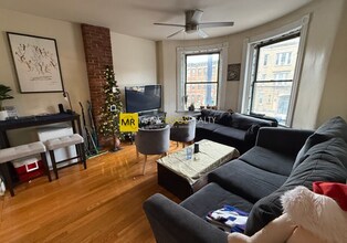 880 Huntington Ave, Unit 2 in Boston, MA - Building Photo - Building Photo