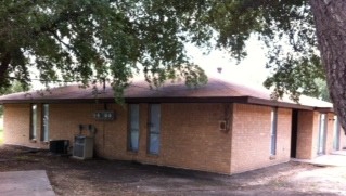 Cougarland Apartments in Rosebud, TX - Building Photo