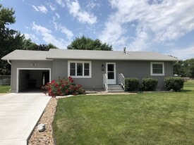 1410 N Custer Ave in Grand Island, NE - Building Photo