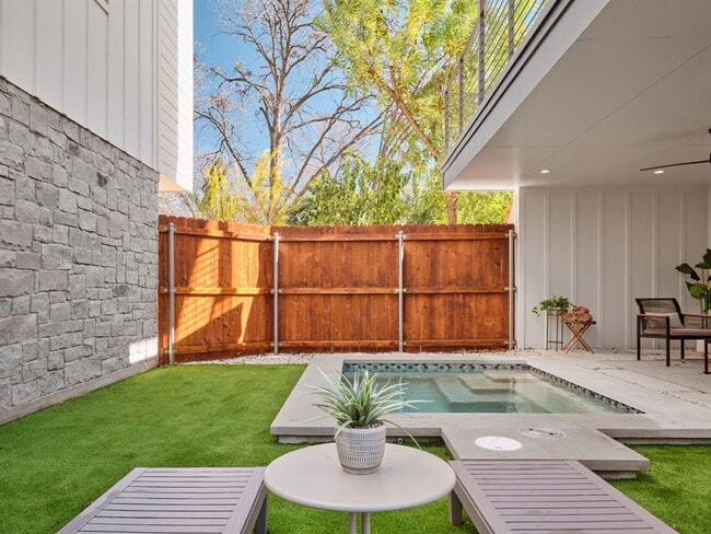 property at 3208 Govalle Ave