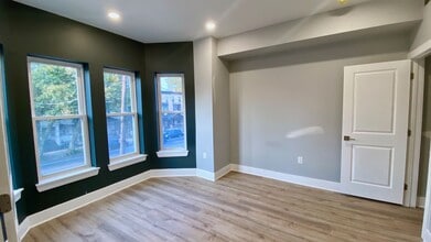 4242 W Girard Ave in Philadelphia, PA - Building Photo - Building Photo