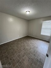 2670 Broadway in Ft. Myers, FL - Building Photo - Building Photo