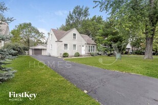 640 N Edgewood Ave in Lombard, IL - Building Photo