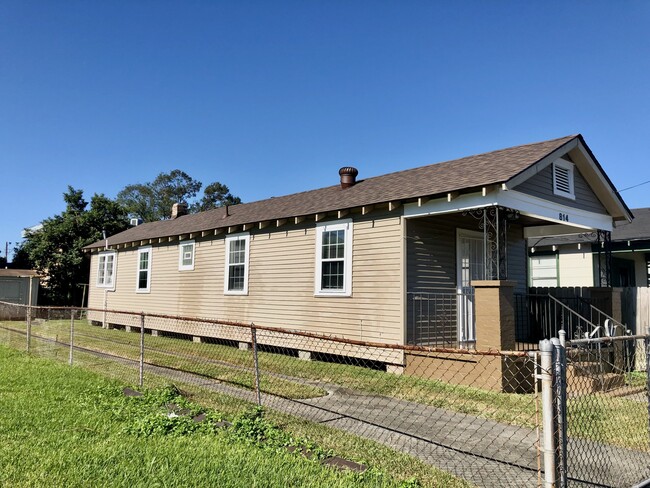 property at 814 Fried St