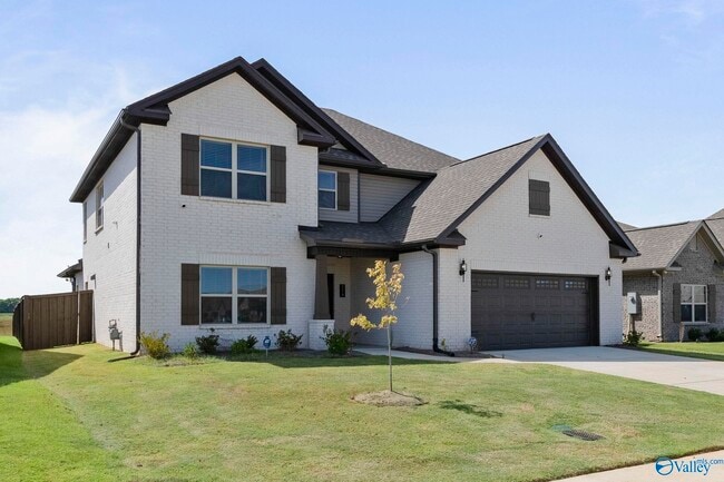 279 Shubert Dr in Hazel Green, AL - Building Photo - Building Photo