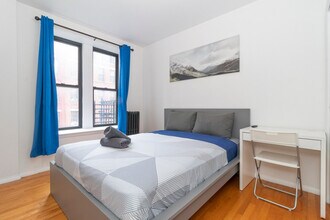 340e E 93rd St in New York, NY - Building Photo - Building Photo