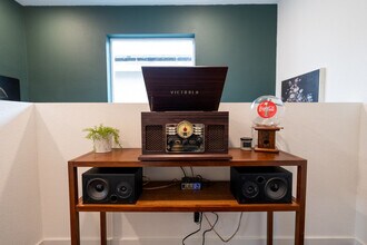 6001 San Rafael Ln, Unit SI ID1473524P in Roseville, CA - Foto de edificio - Building Photo