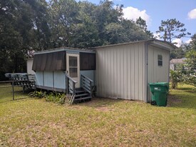 5244 Morris St in Crestview, FL - Building Photo