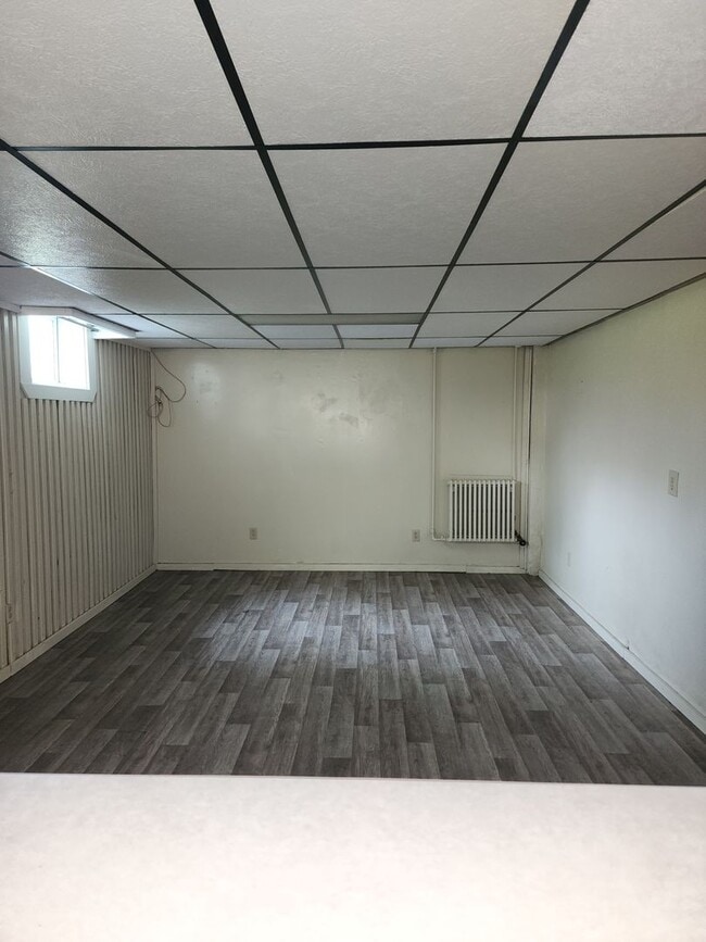 304 S Wisconsin St in Mitchell, SD - Building Photo - Building Photo