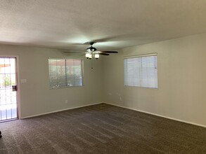 16805 E El Lago Blvd-Unit -106 in Fountain Hills, AZ - Foto de edificio - Building Photo