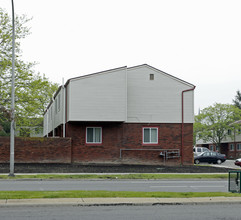 Medical Center Court Apartments in Detroit, MI - Building Photo - Building Photo