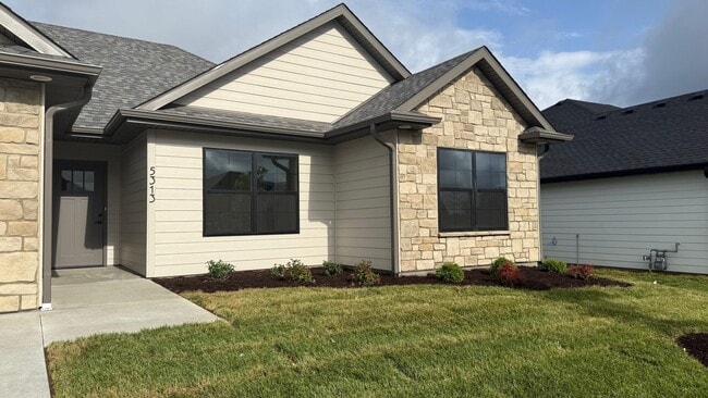 5313 Makana Ln in Columbia, MO - Building Photo - Building Photo