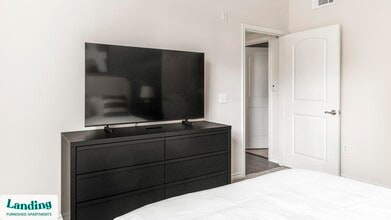 8989 West Rd, Unit 318 in Houston, TX - Building Photo - Building Photo