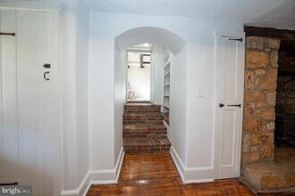 875 Old State Rd in Berwyn, PA - Building Photo - Building Photo