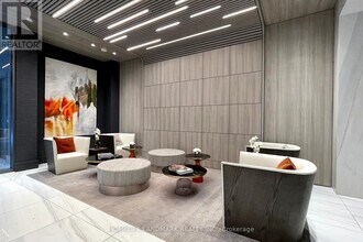 75 Canterbury Pl in Toronto, ON - Building Photo - Building Photo